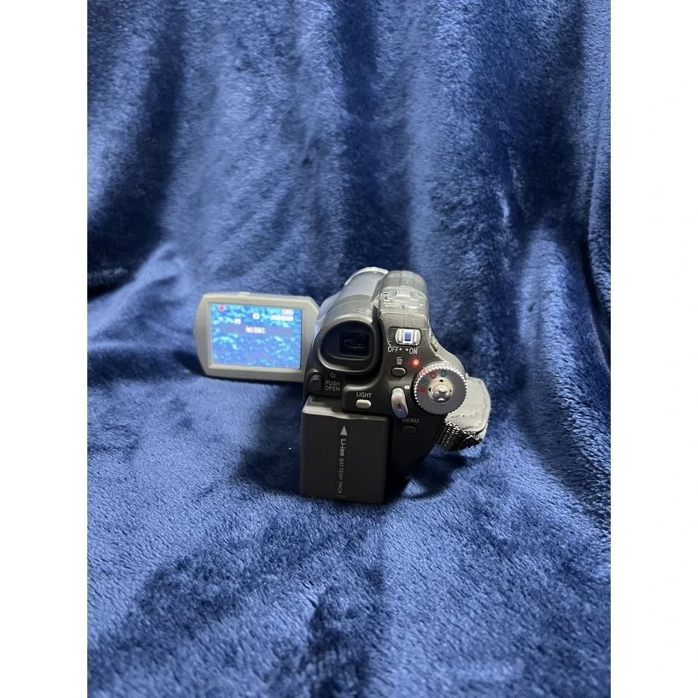 Panasonic VDR-D100‎ Camcorder -  Silver